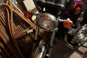 Moto Suzuki