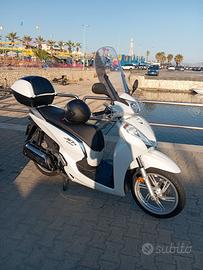 scuter sh 300
