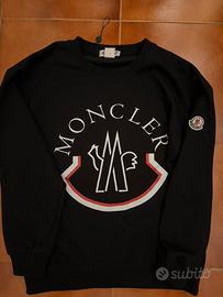 Felpa Moncler nera, mai usata.