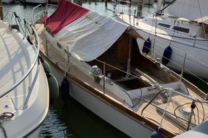 Barca Lehfeld a vela