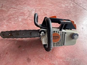 MOTOSEGA STIHL MS 200 T