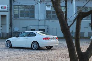 BMW 330i E92 manuale