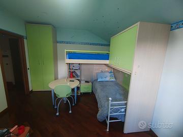 Cameretta su 2 piani.