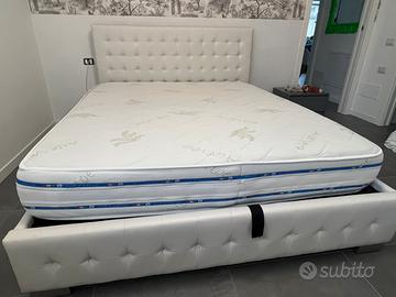 Letto matrimoniae con contenitore