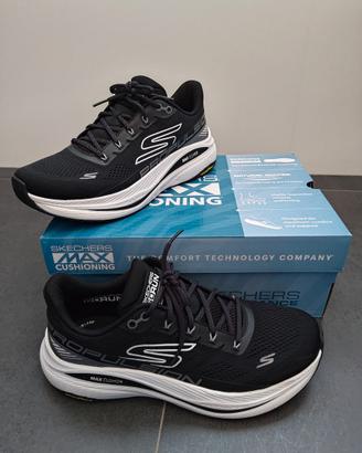 SKECHERS MAX CUSHIONING PROPULSION - Taglia EUR 43