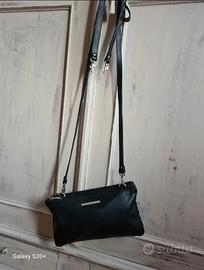 pochette nera