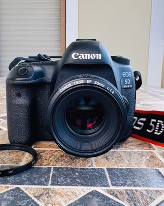 Canon Eos 5d mark iv + Canon 50mm f1.4 USM e UV
