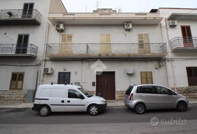 4 LOCALI A TRAPANI