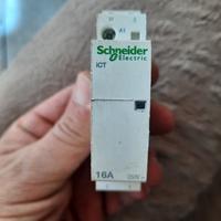 contattore Schneider 