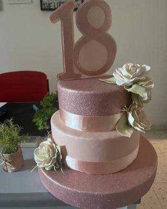 Torta finta 18 anni