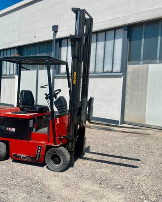 carrello elevatore muletto CTC20  portata 20 q. li