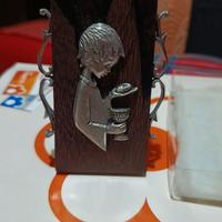 Bambino in peltro cesellato a mano vintage