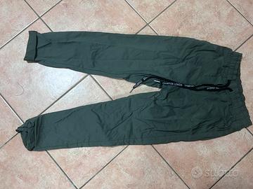 Pantaloni jogger con laccio in vita