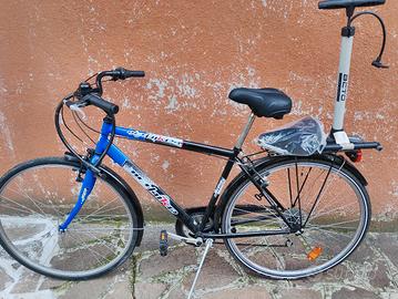 MONOLOGO PER UNA BICICLETTA  SENZA DESTINO 🚲
