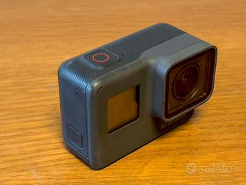 GoPro Hero 5 Black + Custodia Sub