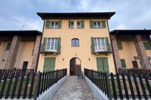 Stradella nuovo Appartamento su due piani