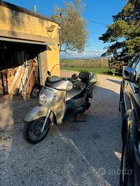 Aprilia Scarabeo.  500 GT deflettori
