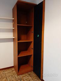 Capiente armadio Ikea a un'anta