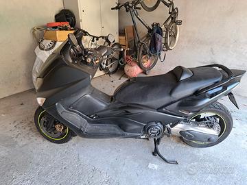 Yamaha T Max - 2005