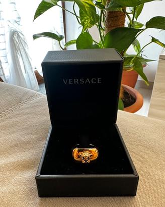 Anello Versace Medusa dorato con scatola/scontrino