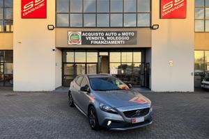 Volvo V40 Cross Country D2 1.6 Summum