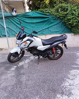 HONDA CB125F 