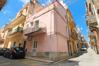 Appartamento su due livelli, 60mq