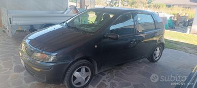 fiat punto 