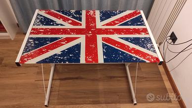 Scrivania United Kingdom