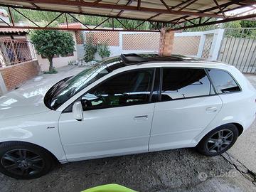 Audi A3 Sportback 1600 tdi 90 cv