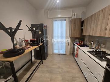 Trilocale completamente ristrutturato con garage -
