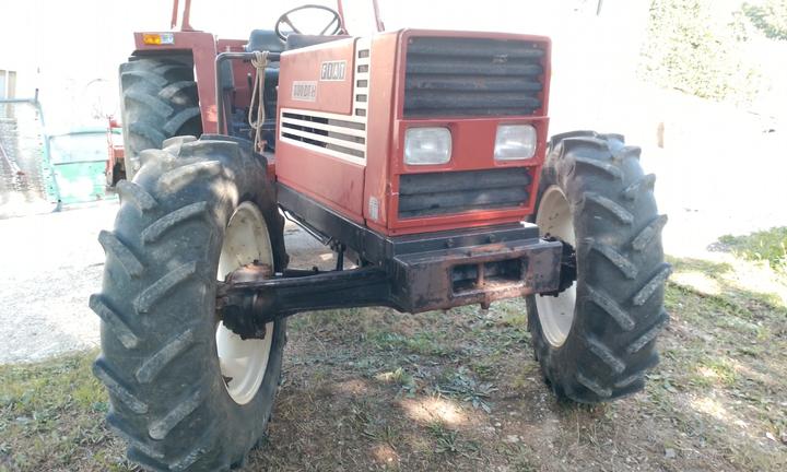 Trattore fiat 880 DT 12