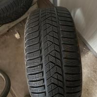 Gomme invernali Pirelli 225/50-R17