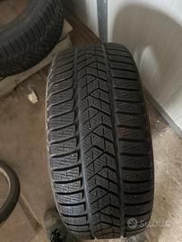 Gomme invernali Pirelli 225/50-R17