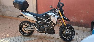 Aprilia Dorsoduro 750 - 2015