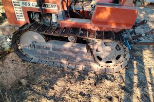 trattore Fiat a cingoli