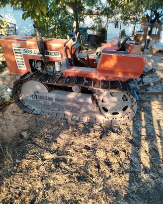 trattore Fiat a cingoli