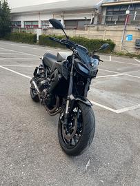 MT 09 Total black 2017