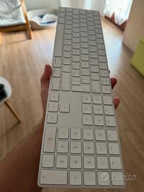 Wireless keyboard apple