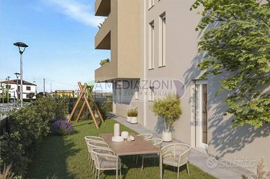 Appartamento di 101 m² con più di 5 locali e box a