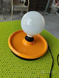 Lampada da tavolo