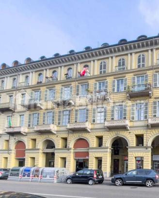 AMPIO MONOLOCALE ADIACENTE A PORTA NUOVA!