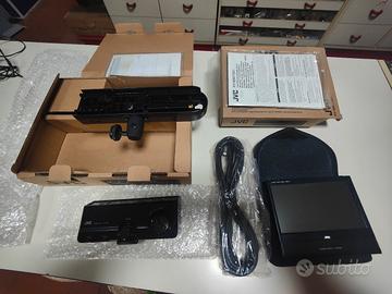 JVC monitor KV_MAV7001 + supporto KV-CR101