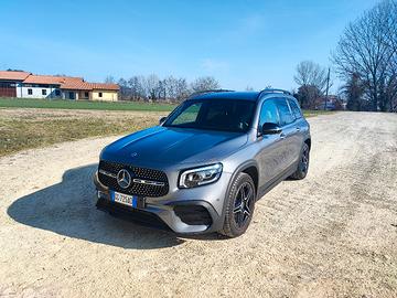 Mercedes GLB 200 d premium 7 posti allestimento y