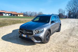 Mercedes GLB 200 d premium 7 posti allestimento y
