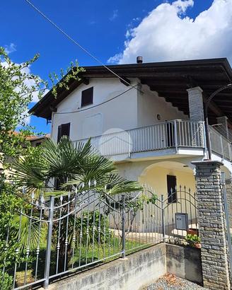 VILLA SINGOLA A CANDELO