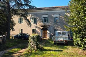 Casale da ristrutturare