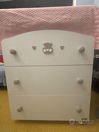 Fasciatoio con cassettiera