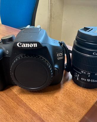 Canon EOS 1200D con obiettivo