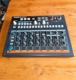 Drum machine analogica • Arturia DrumBrute